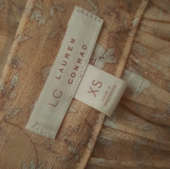 lauren conrad long sleeve blush floral blouse - Picture 2 of 2